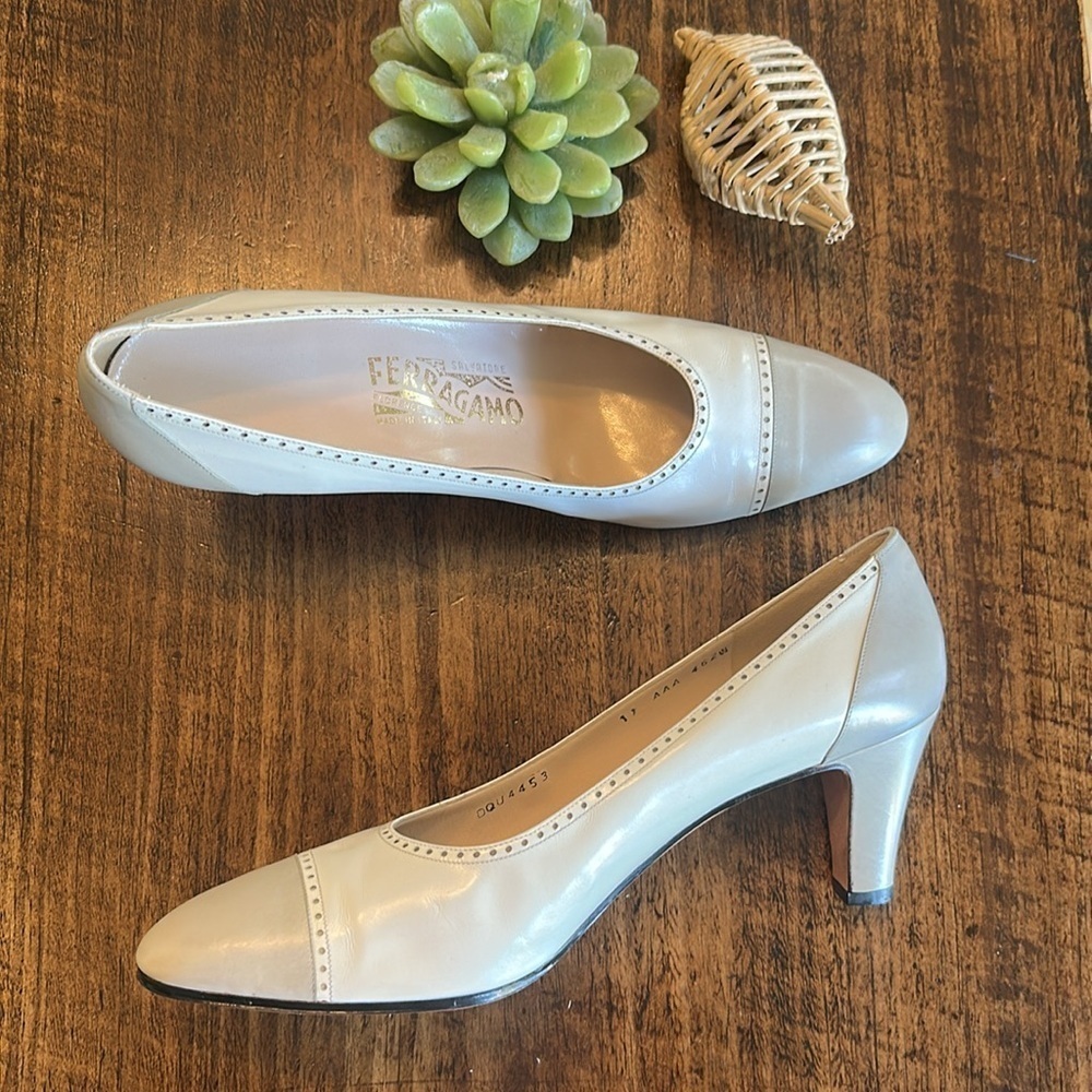 Salvatore Ferragamo | Vintage White & Gray Spectator Pumps, Size 11AAA